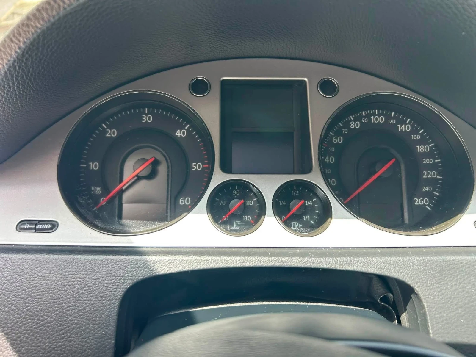 VW Passat, снимка 4 - Автомобили и джипове - 55605112