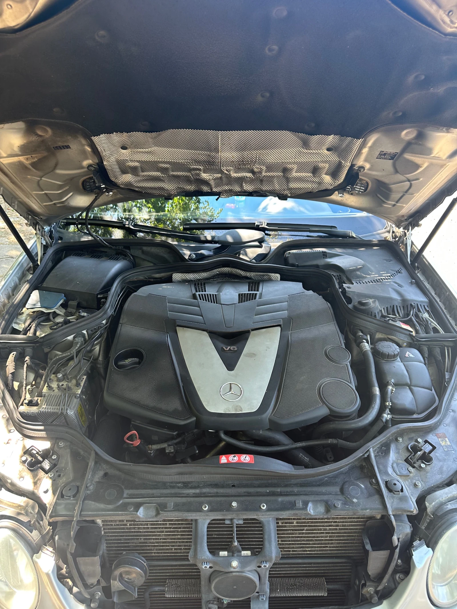 Mercedes-Benz E 320, снимка 6 - Автомобили и джипове - 55613917