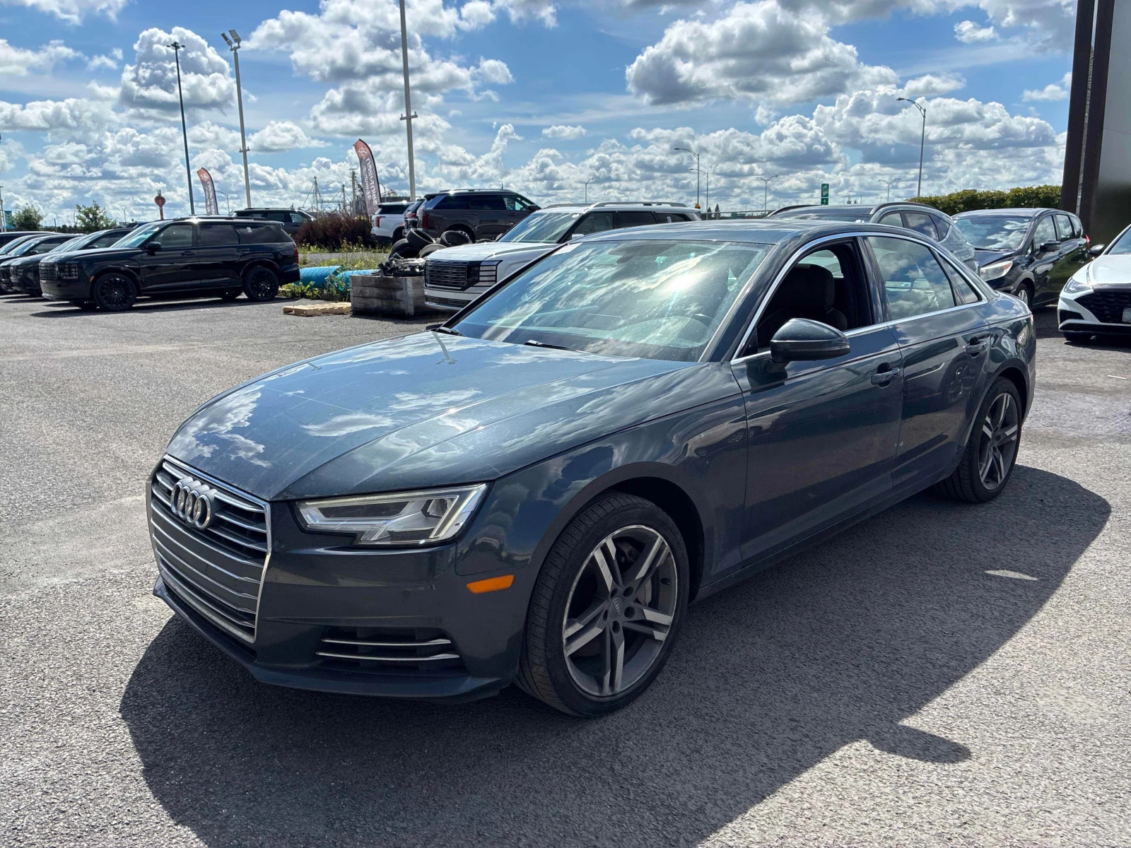 Audi A4 Technik | CARFAX | АВТОКРЕДИТ | 360 CAM