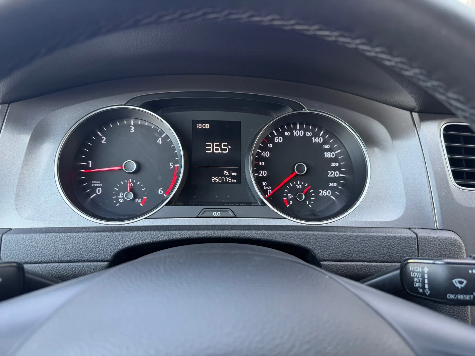 VW Golf, снимка 12 - Автомобили и джипове - 55848956