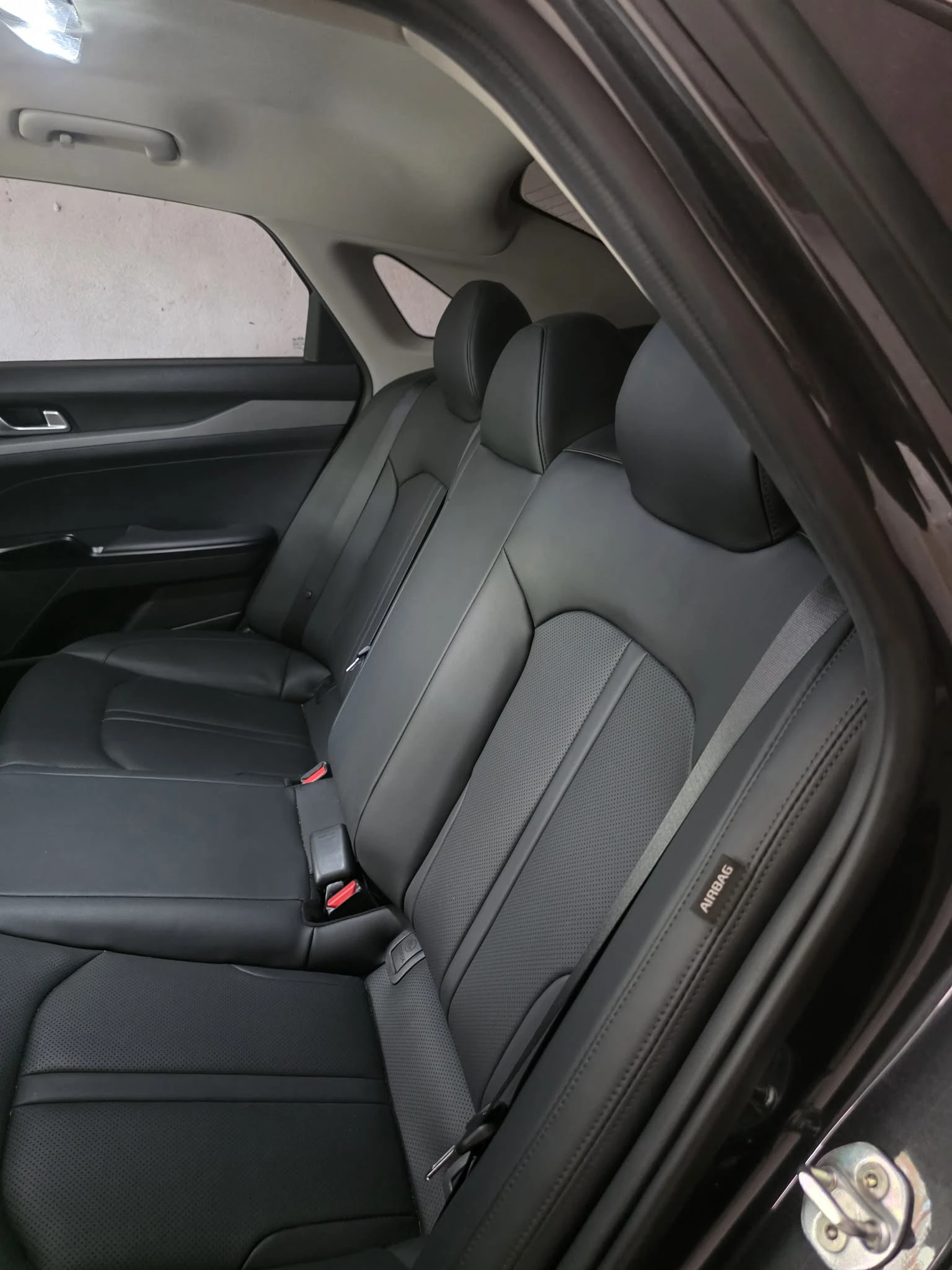Kia K5, снимка 12 - Автомобили и джипове - 56086040