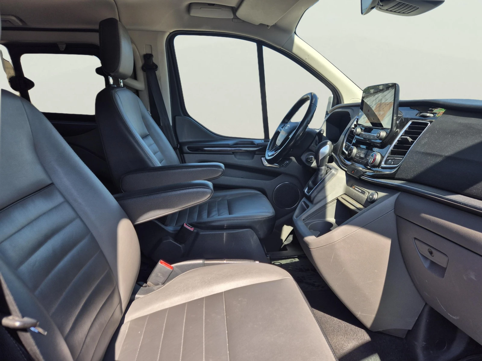 Ford Transit Custom 2.0 TDCi, снимка 10 - Автомобили и джипове - 56134118
