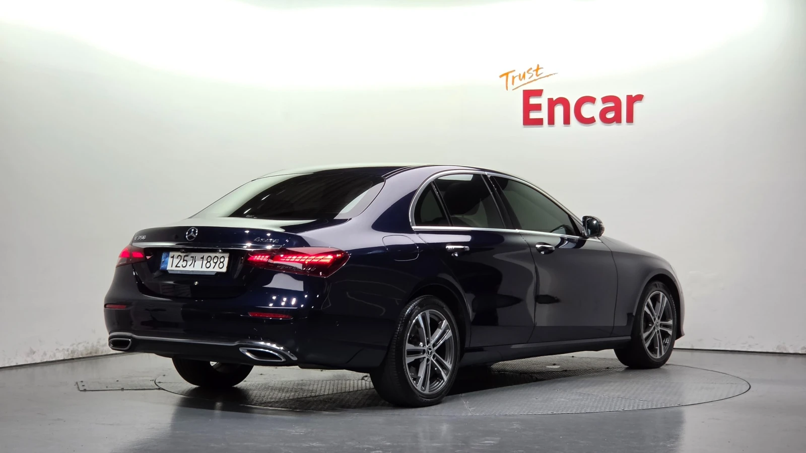 Mercedes-Benz E 350 2.0 4MATIC Avantgarde, FULL, снимка 2 - Автомобили и джипове - 56324630