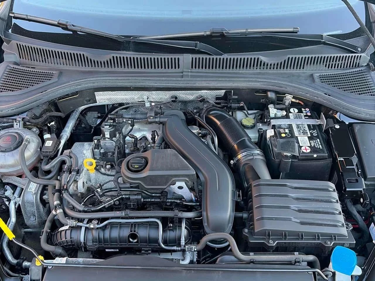 VW Jetta, снимка 15 - Автомобили и джипове - 56689494