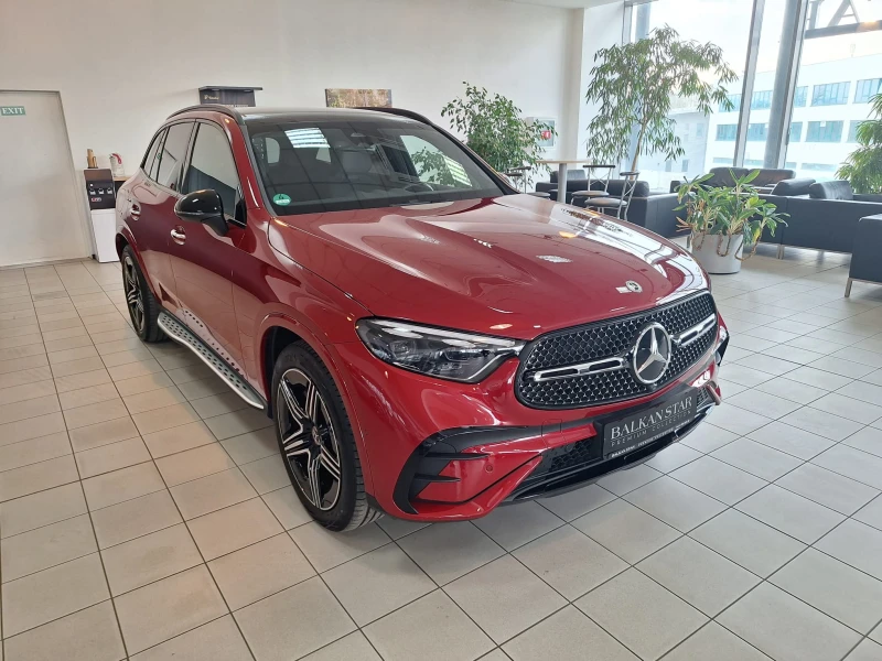 Mercedes-Benz GLC 300 AMG 4 Matic, снимка 2 - Автомобили и джипове - 49268134