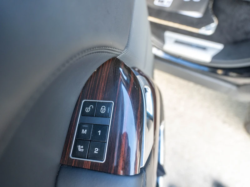 Land Rover Range rover 340 к.с. Autobiography Панорама Вакуум TV ТOP , снимка 16 - Автомобили и джипове - 51538621