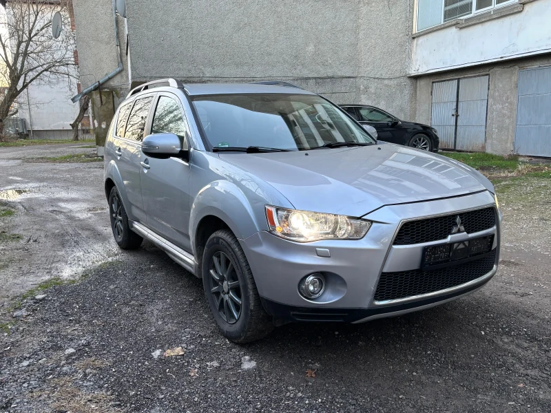 Mitsubishi Outlander 2.2 DID Navi, снимка 3 - Автомобили и джипове - 52500318