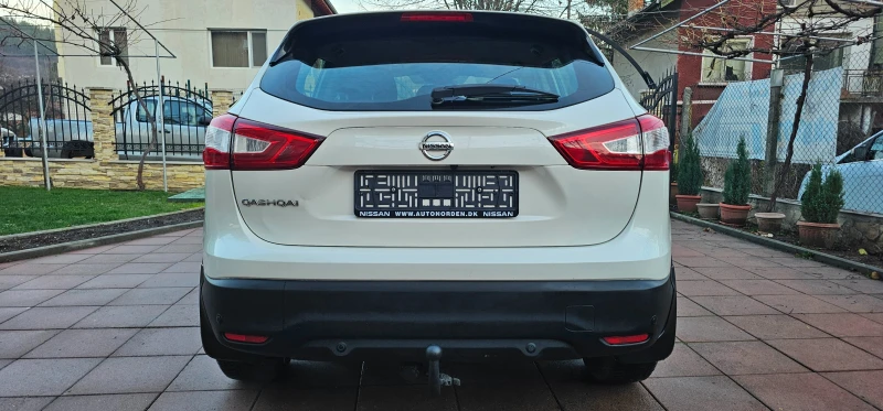 Nissan Qashqai  DIG-T , снимка 7 - Автомобили и джипове - 52528382