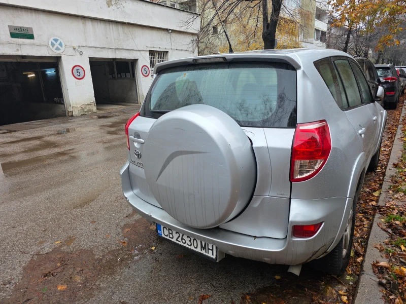Toyota Rav4 2.2 4x4 AWD - обслужена, винетка, ГО, преглед, снимка 15 - Автомобили и джипове - 52577543