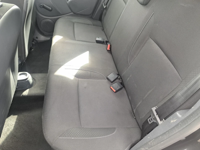 Dacia Duster 1.5dci EURO6, снимка 10 - Автомобили и джипове - 53521573