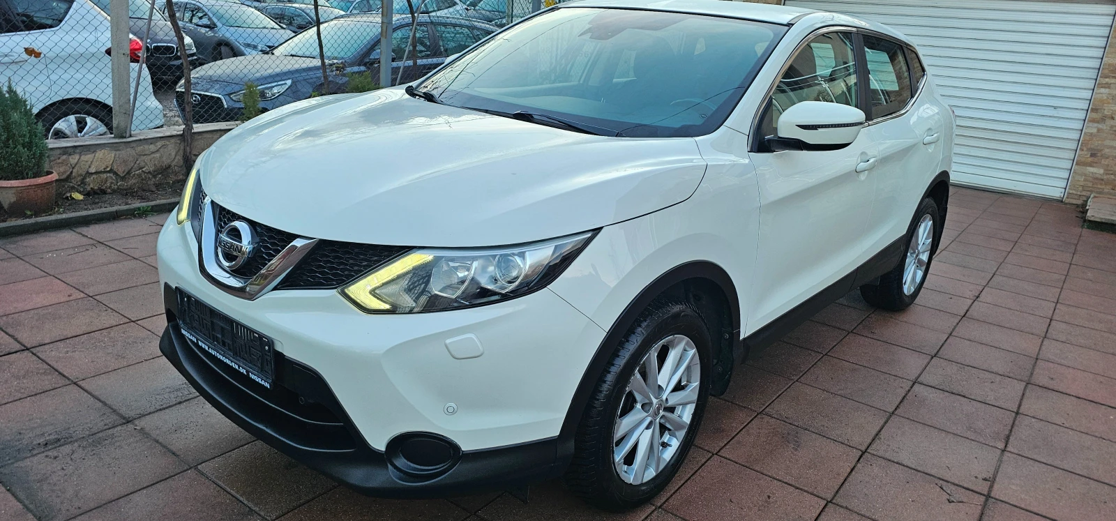 Nissan Qashqai  DIG-T  - изображение 2