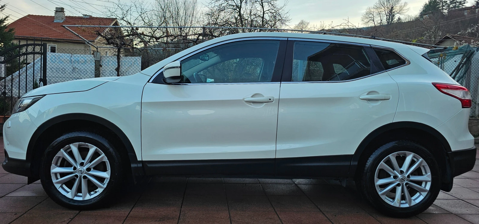 Nissan Qashqai  DIG-T  - изображение 5