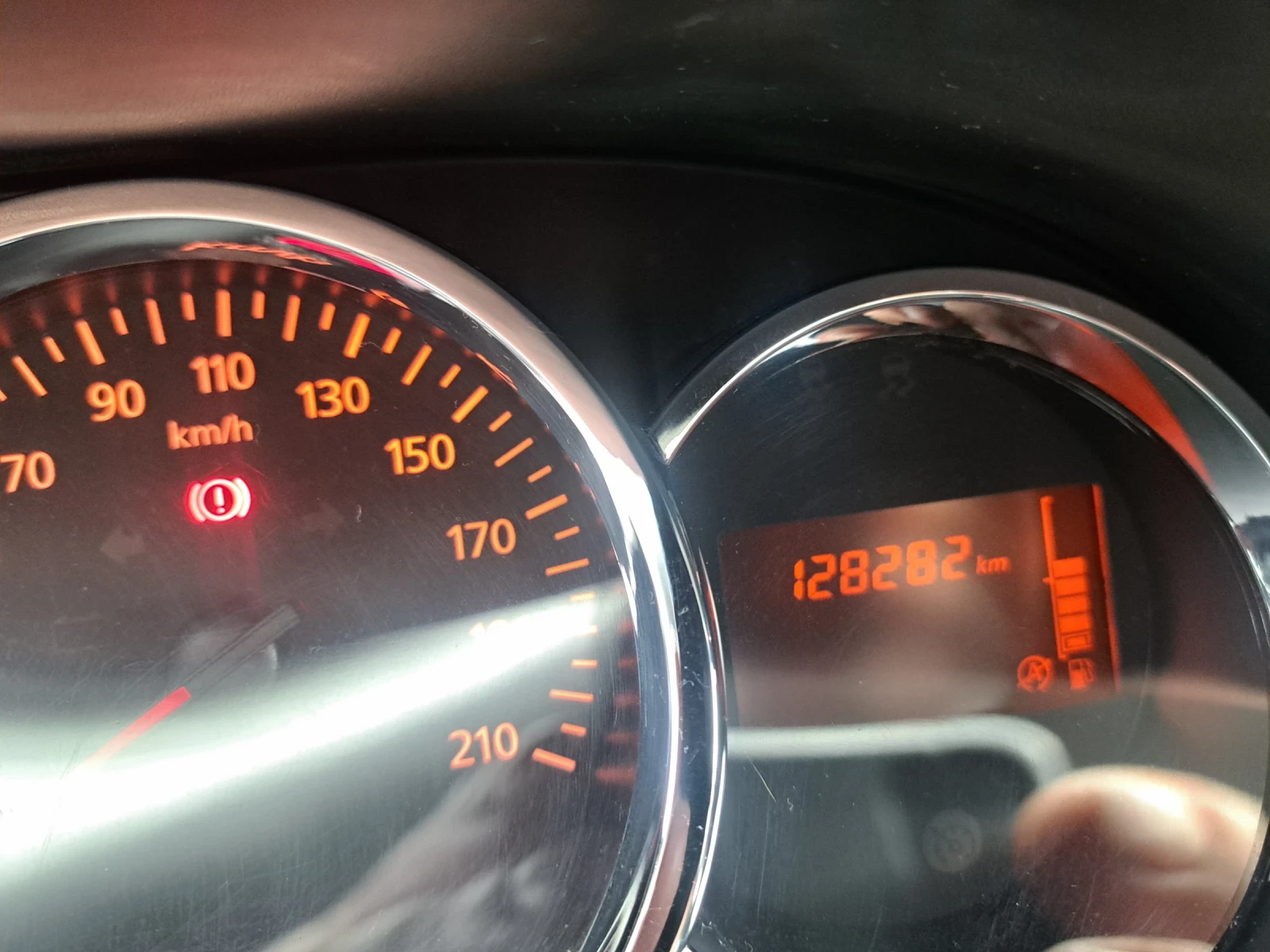 Dacia Duster 1.5dci EURO6 | Mobile.bg � ����������� 11