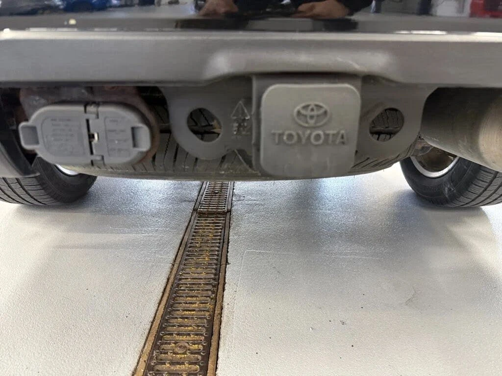 Toyota Sequoia PLATINUM * 4WD * БЕЗ РЪЖДА * CARFAX * 7 МЕСТА * , снимка 14 - Автомобили и джипове - 54146254