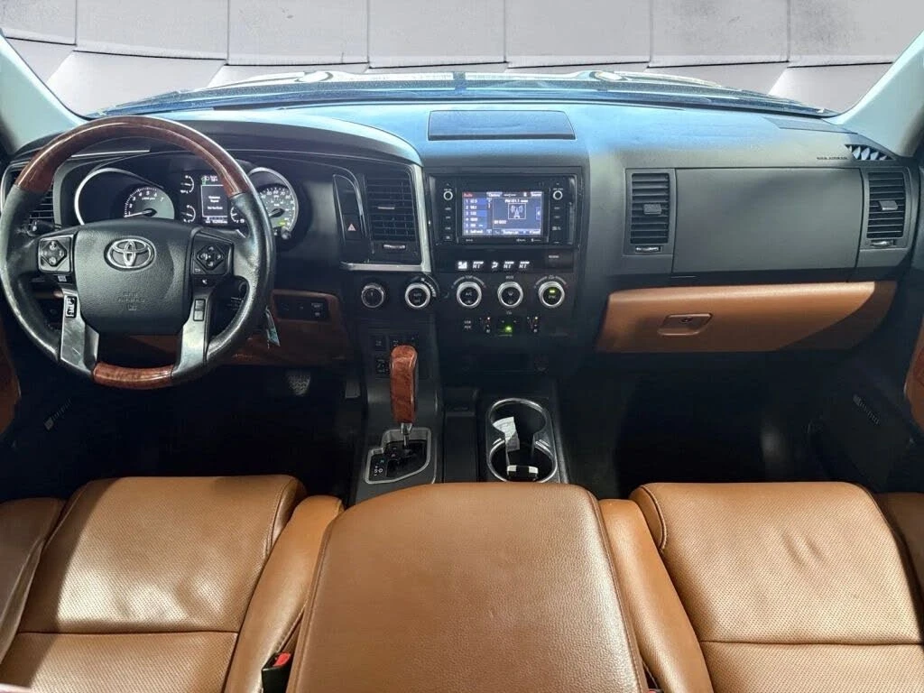 Toyota Sequoia PLATINUM * 4WD * БЕЗ РЪЖДА * CARFAX * 7 МЕСТА * , снимка 8 - Автомобили и джипове - 54146254