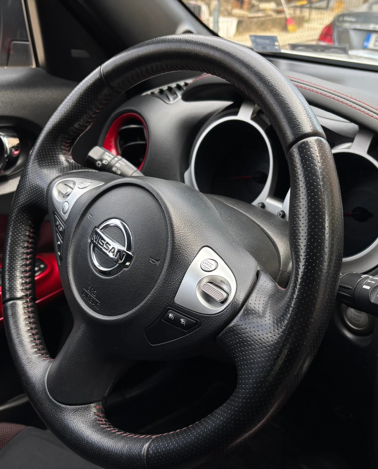 Nissan Juke 1.2 Dig-t Facelift, снимка 8 - Автомобили и джипове - 54387917