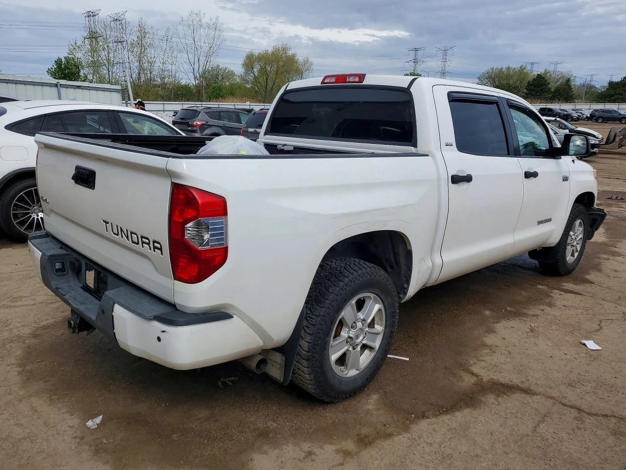 Toyota Tundra 5.7l Sr5, снимка 3 - Автомобили и джипове - 54731396