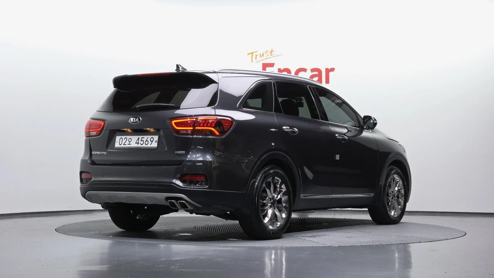 Kia Sorento 2.2* KEYLESS* ПОДГРЕВ ВОЛАН* ЕЛ. БАГАЖНИК* КРАЙНА , снимка 2 - Автомобили и джипове - 55318959