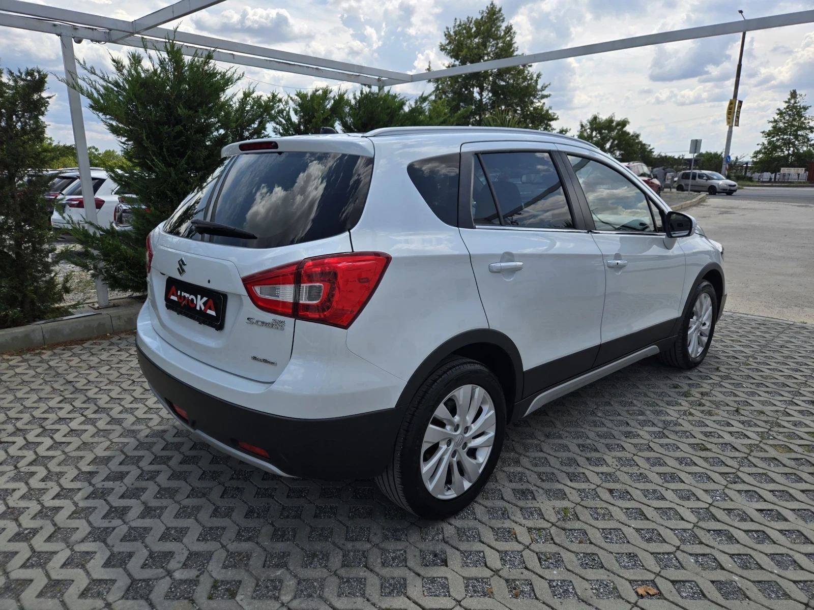 Suzuki SX4 S-Cross 1.6DDIS-120кс= ALL GRIP= FACE= KEYLESS= ПОДГРЕВ, снимка 3 - Автомобили и джипове - 55436141