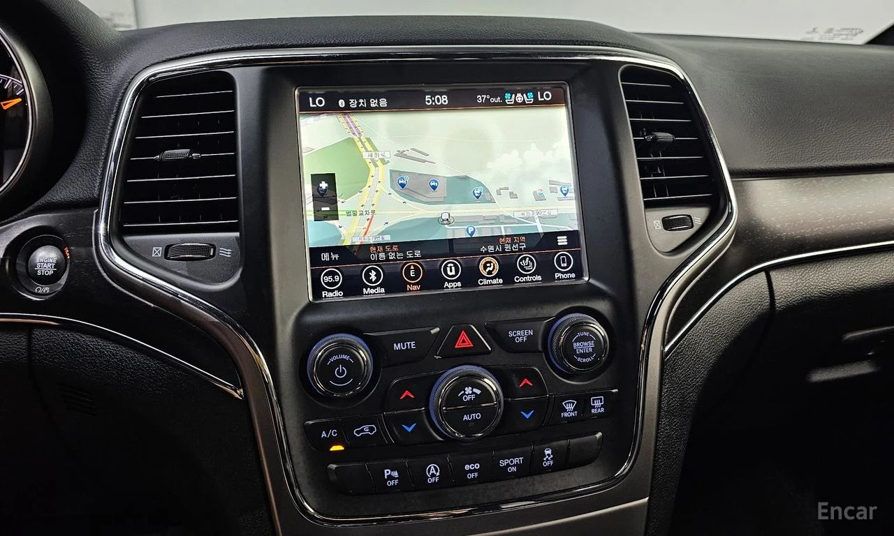 Jeep Grand cherokee 3.6* V6* 8ZF* ПОДГРЕВ* ОБДУХВАНЕ* КАМЕРА* МЪРТВА* , снимка 9 - Автомобили и джипове - 55582884