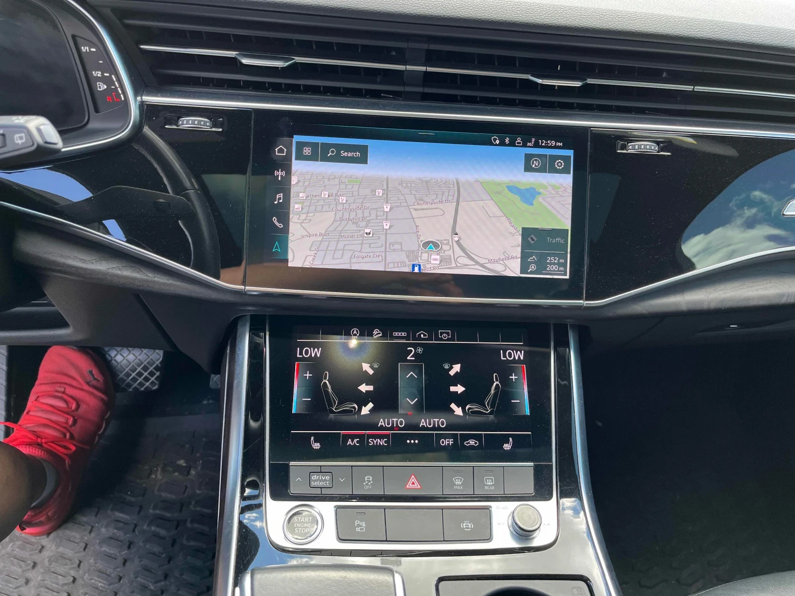 Audi Q7 KOMFORT * ПОДГРЕВ * ПАНОРАМА * CAR FAX , снимка 8 - Автомобили и джипове - 55675832