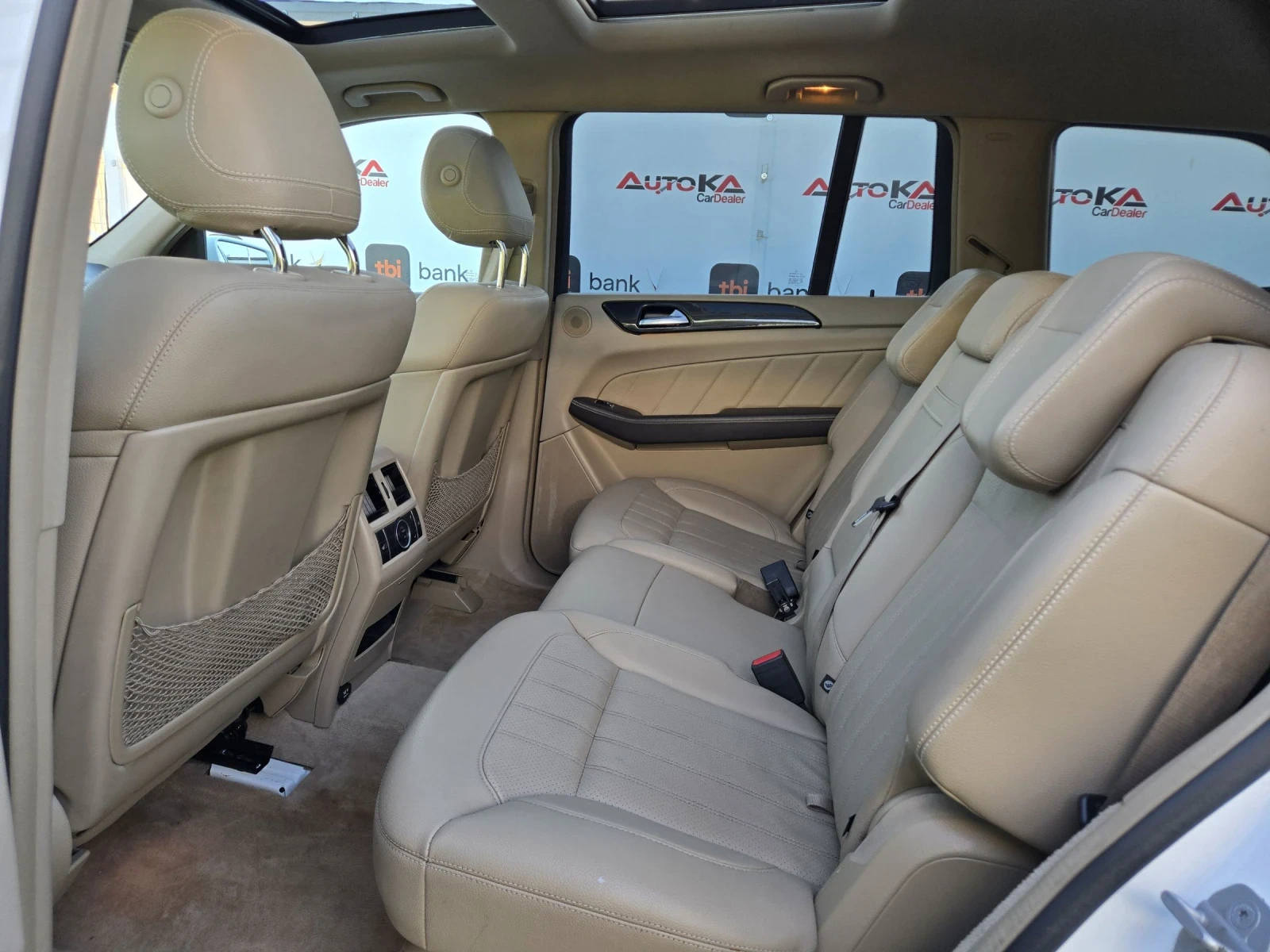 Mercedes-Benz GL 350 3.0CDI-258кс= AMG LINE= 7MECTA= PANO= 360= KEYLESS, снимка 9 - Автомобили и джипове - 55694891