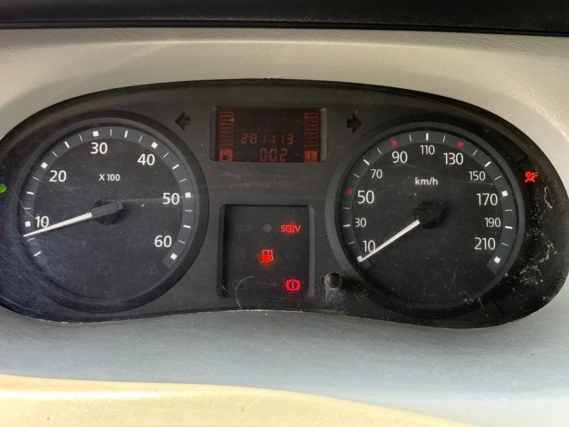 Nissan Primastar 2.0d 115hp 6 местен , снимка 8 - Бусове и автобуси - 53212410