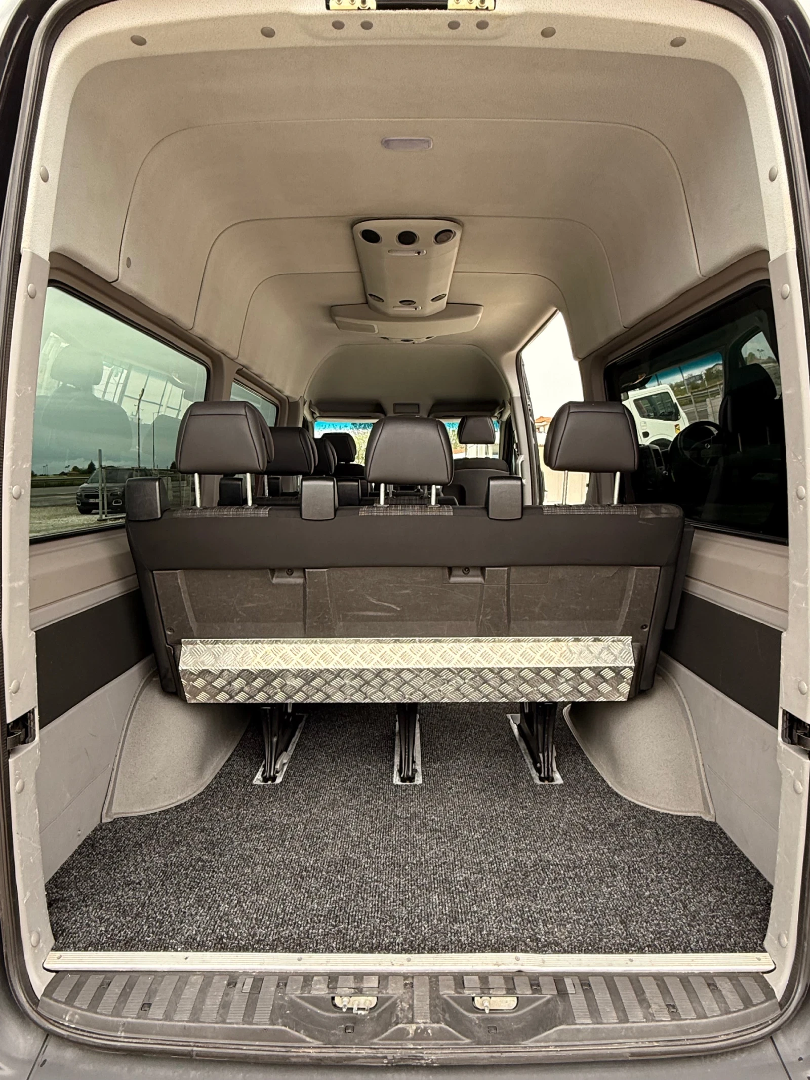 Mercedes-Benz Sprinter 316 9местен-Клима-Евро6 - изображение 9