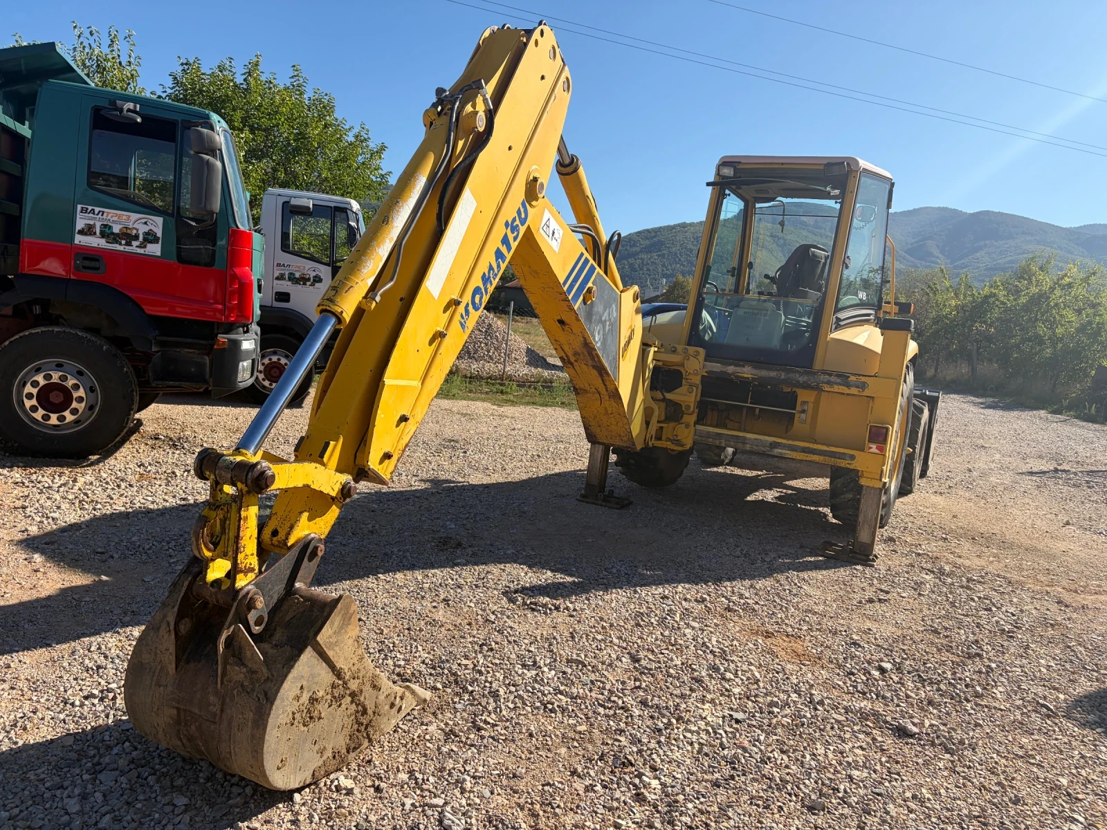 Багер Komatsu Wb97r 2, снимка 3 - Индустриална техника - 55981346