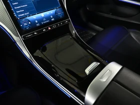 Mercedes-Benz C 300 Sedan 4MATIC, снимка 14