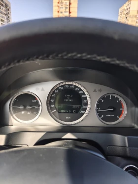 Mercedes-Benz C 220 Avantgarde - 8200 € - 46228537 11