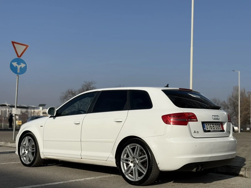 Audi A3 2.0tdi QUATTRO Sline LED XENON NAVI, снимка 2 - Автомобили и джипове - 48500915