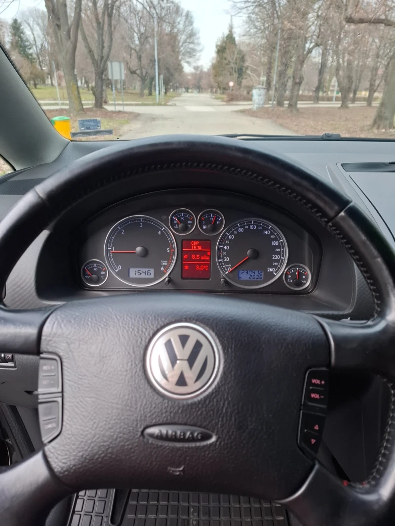 VW Sharan 1.9TDI 4X4 Businees 5+ 1, снимка 12 - Автомобили и джипове - 48666758