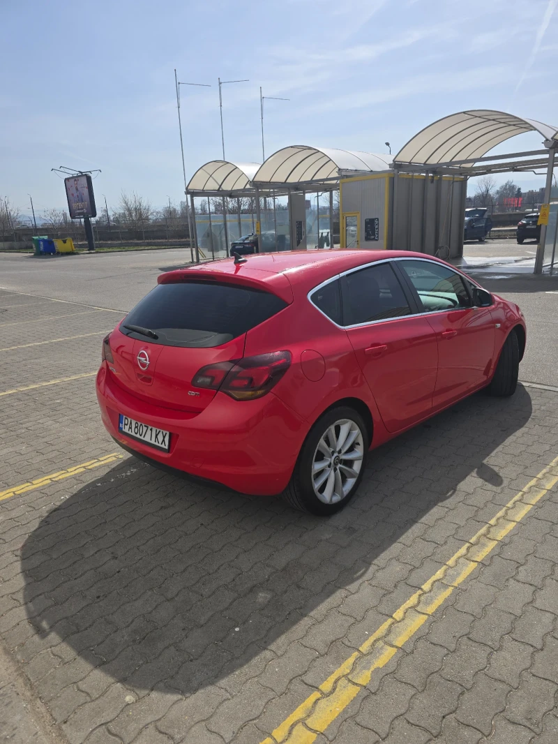 Opel Astra 1.7 CDI , снимка 4 - Автомобили и джипове - 49450338