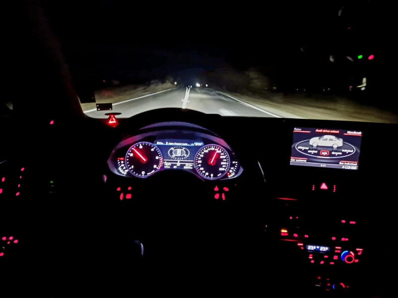 Audi A6, снимка 11 - Автомобили и джипове - 52476688