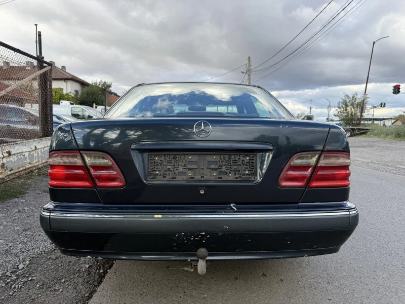 Mercedes-Benz E 200 GPL EURO3, снимка 5 - Автомобили и джипове - 52020632