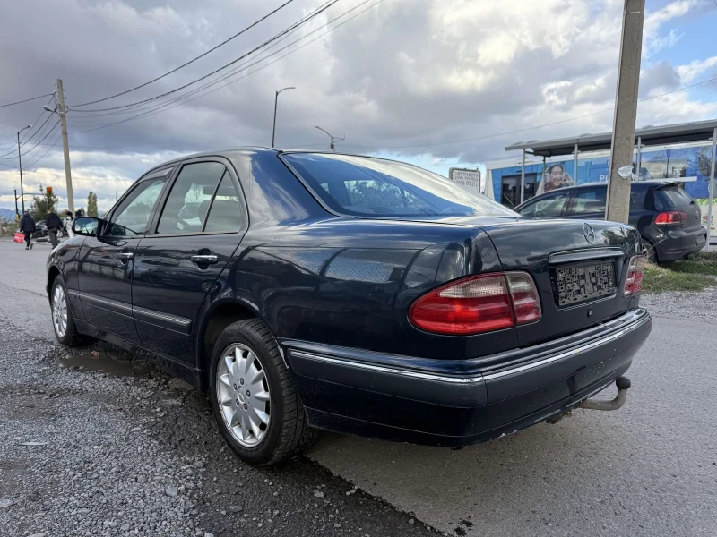 Mercedes-Benz E 200 GPL EURO3, снимка 4 - Автомобили и джипове - 52020632
