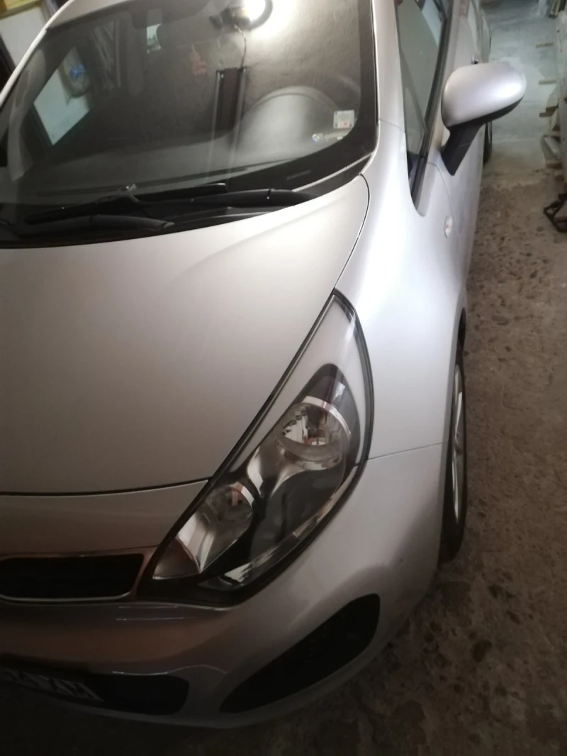Kia Rio 1.2, снимка 5 - Автомобили и джипове - 52258091
