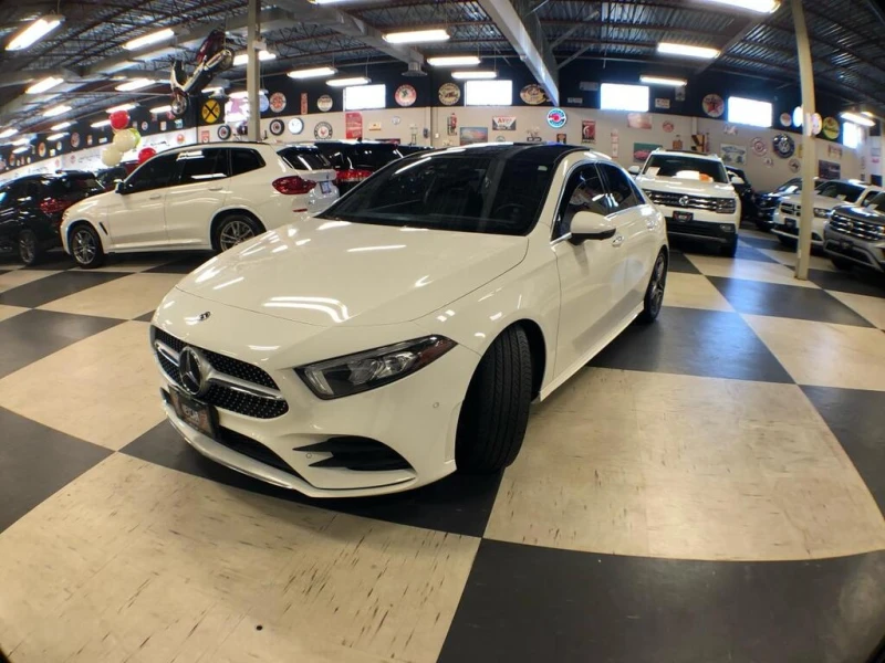 Mercedes-Benz A 220 * AMG * CARFAX * ЦЕНА ДО БЪЛГАРИЯ, снимка 3 - Автомобили и джипове - 52969082