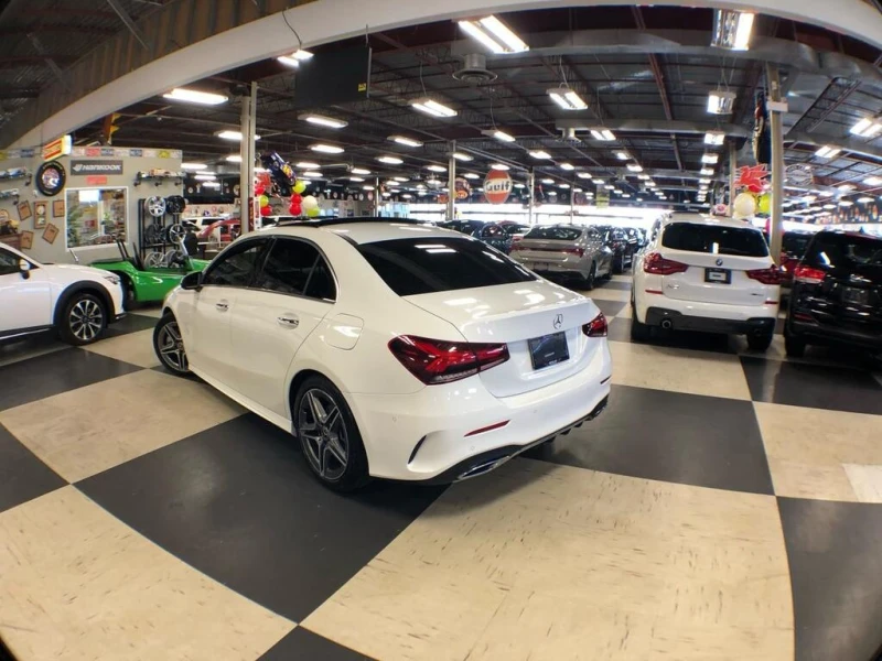 Mercedes-Benz A 220 * AMG * CARFAX * ЦЕНА ДО БЪЛГАРИЯ, снимка 5 - Автомобили и джипове - 52969082