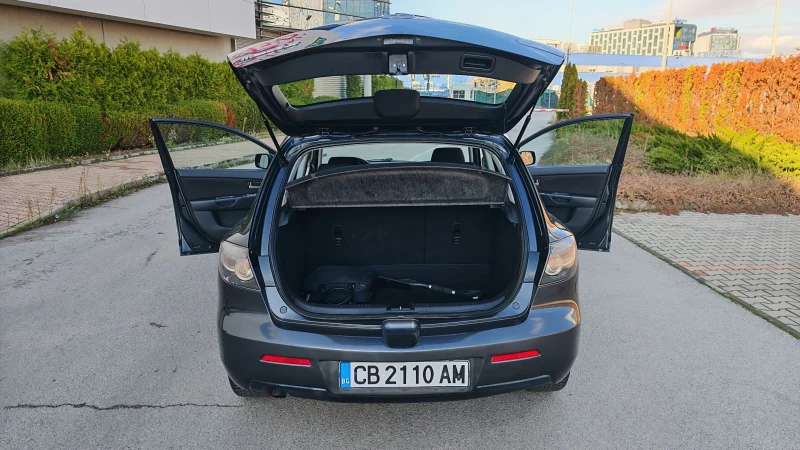 Mazda 3 1.6D, снимка 13 - Автомобили и джипове - 53187224