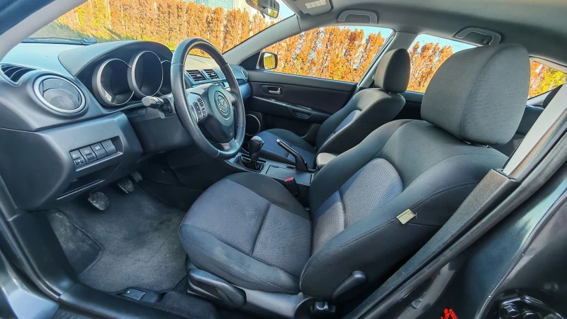 Mazda 3 1.6D, снимка 11 - Автомобили и джипове - 53187224
