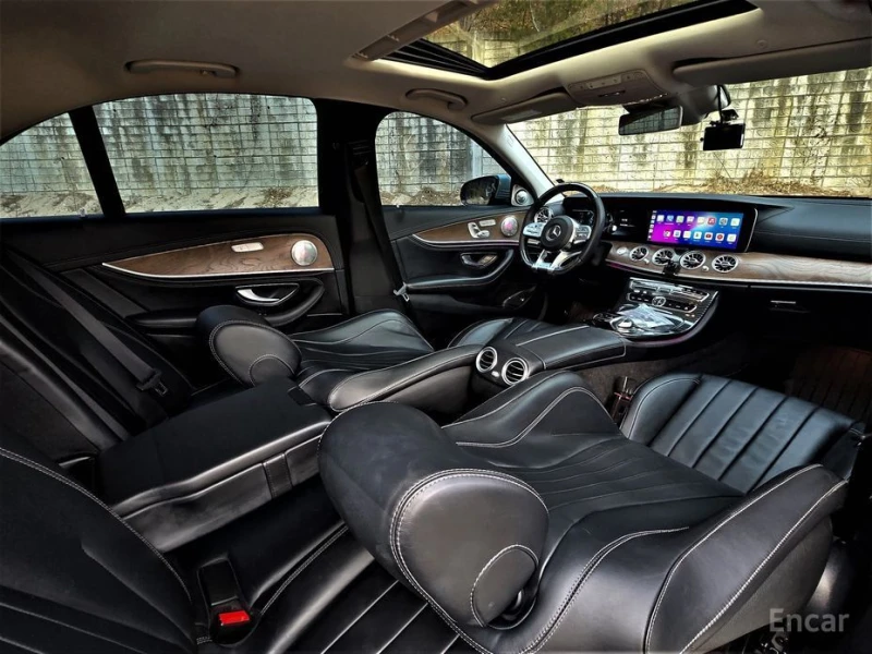 Mercedes-Benz E 220, снимка 10 - Автомобили и джипове - 53477342