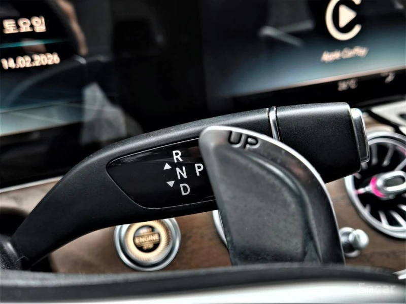 Mercedes-Benz E 220, снимка 9 - Автомобили и джипове - 53477342