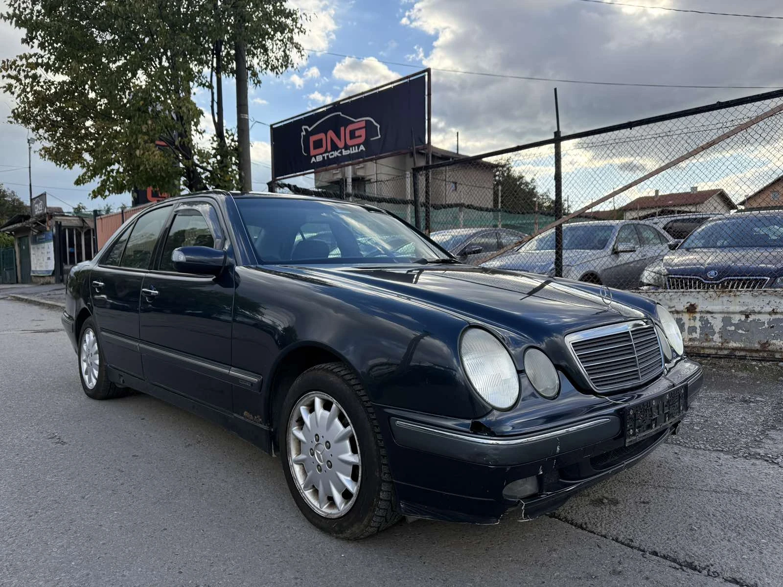 Mercedes-Benz E 200 GPL EURO3, снимка 1