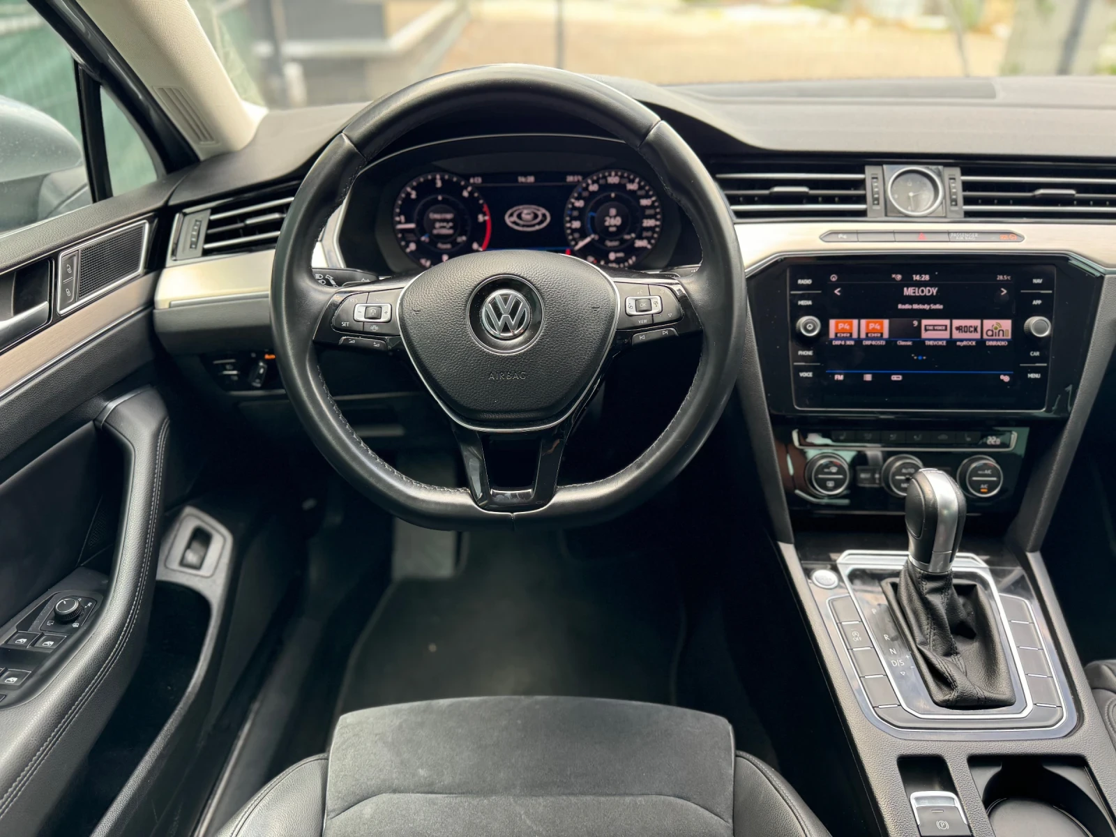 VW Passat 2.0TDI Digital Cockpit Massage Memory - изображение 8