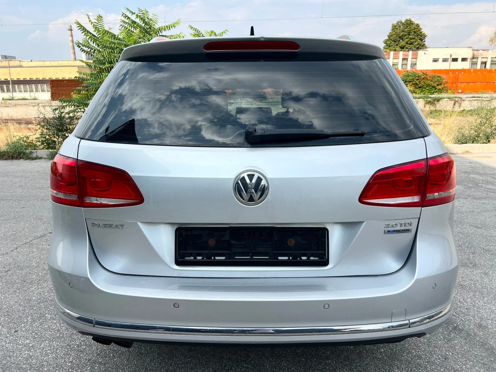 VW Passat 2.0 TDI 140к.с FULL / KOJA / NAVI / PANORAMA  - изображение 6