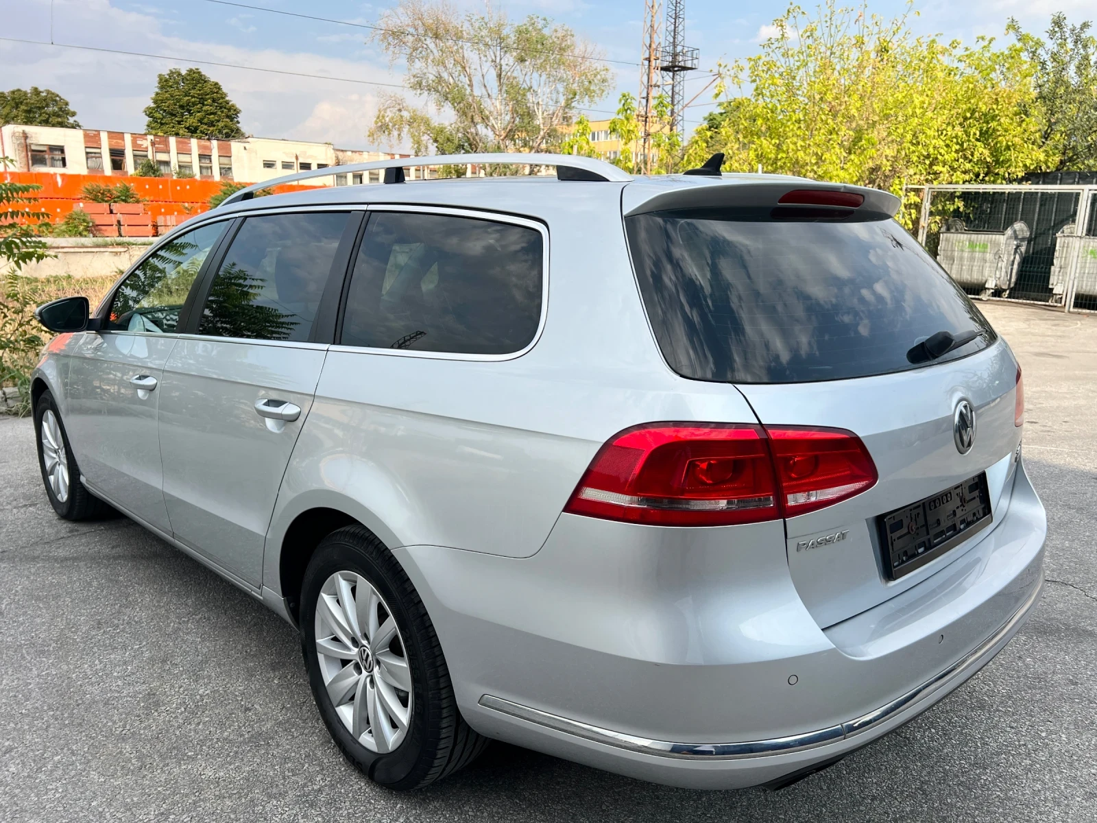 VW Passat 2.0 TDI 140к.с FULL / KOJA / NAVI / PANORAMA  - изображение 5