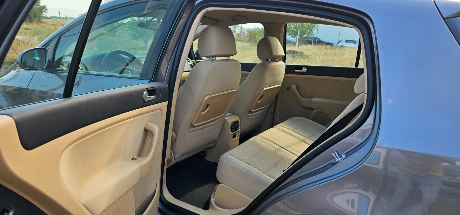 VW Golf Plus 2.0tdi Автоматик | Mobile.bg — изображение 14