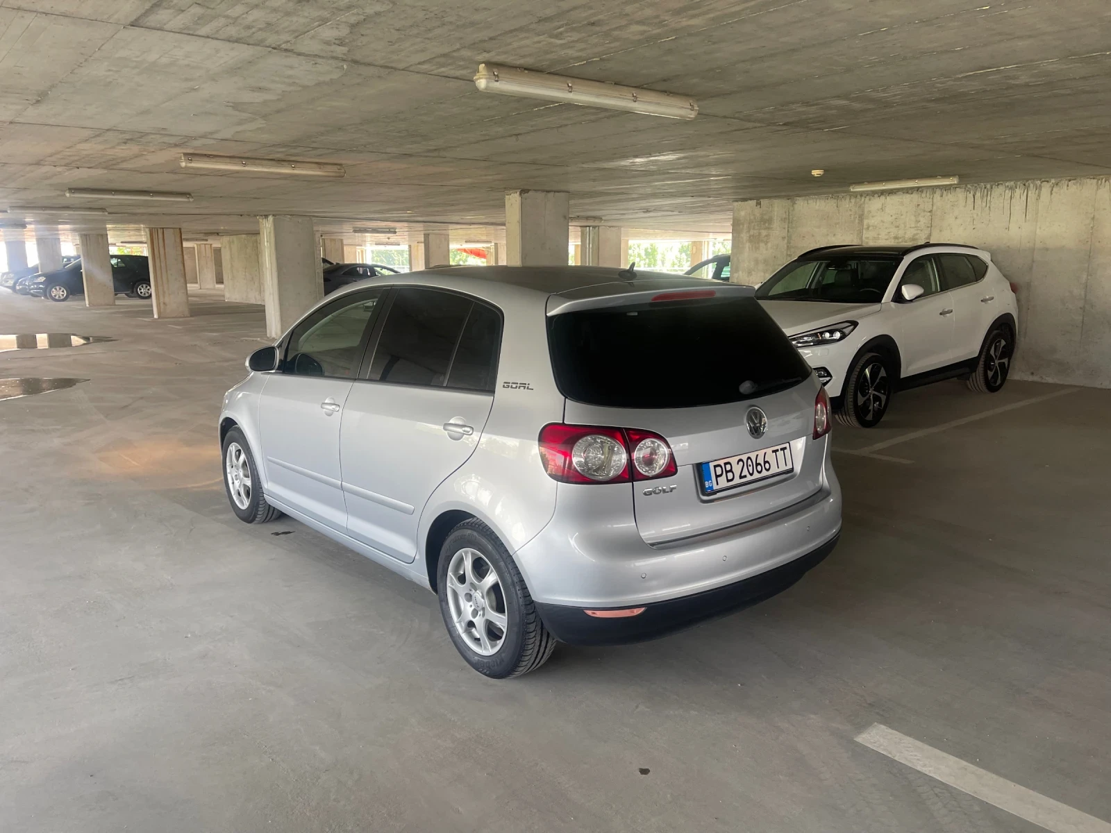 VW Golf 5 ПЛЮС 1.4i ГАЗ КЛИМА ПОДГРЕВ РЕГИСТРИРАН ОБСЛУЖЕН - изображение 3
